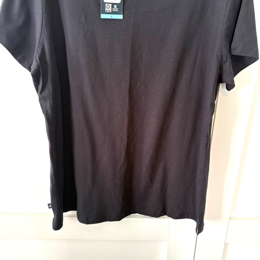 NWT Gap Women's Black Spell Out Logo Tee Shirt in Size L - Picture 8 of 11